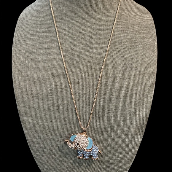 Betsey Johnson Jewelry - NEW Betsy Johnson Gold Tone Elephant Pendant Necklace